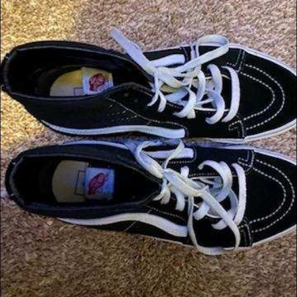 Black and White Vans (T) - Picture 3 of 3